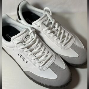 Size 10.5 New GUESS Men’s Bazto Georges Marciano White & Gray Summer Sneakers